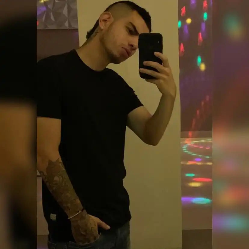 <em>Carlos Parra</em>